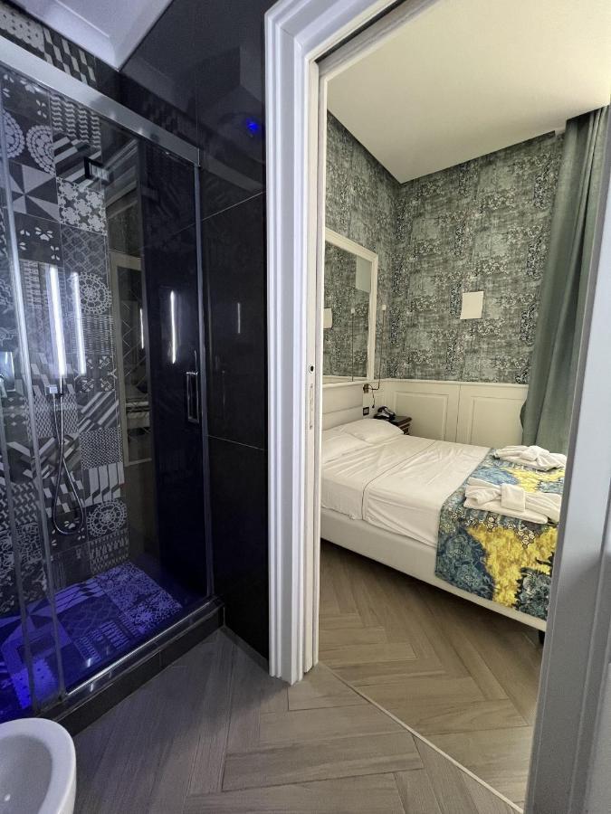 مبيت وإفطار نابولي Relais Piazza Vittoria المظهر الخارجي الصورة