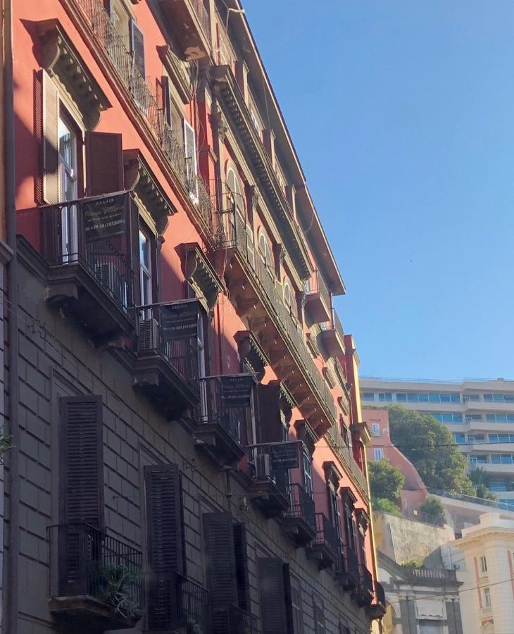 مبيت وإفطار نابولي Relais Piazza Vittoria المظهر الخارجي الصورة